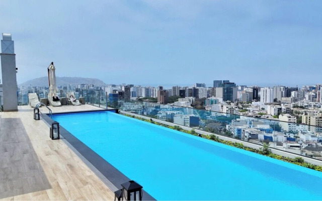 Relax and Work at Miraflores