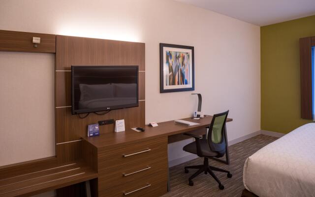 Holiday Inn Express Branford-New Haven by IHG