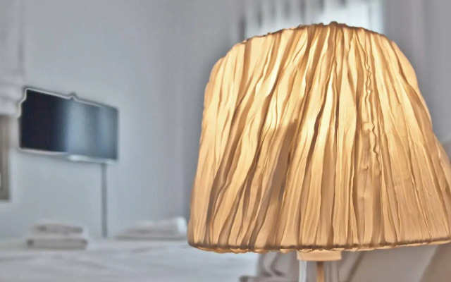 White Tinos Luxury Suites