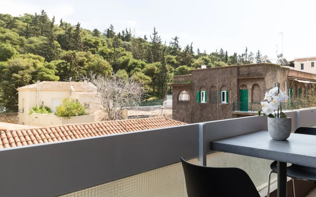 UPSTREET Adorable 2 Bedroom Apartment near Kallimarmaro Stadium