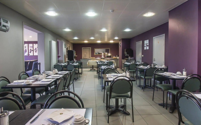 Ibis Styles Charleroi Airport Aero 44