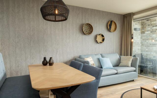 Bright Apartment Near Sea