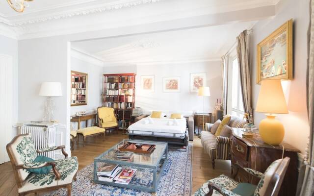 French-style Allure in Saint-Germain des Pres