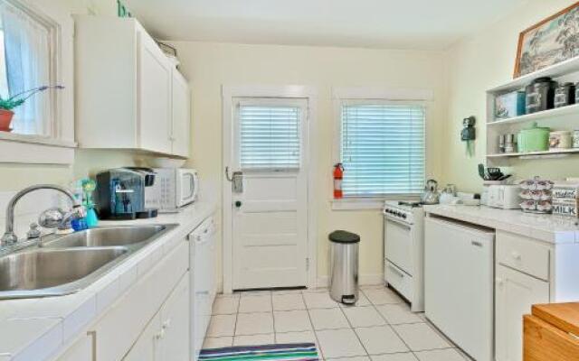 #8003 - Cozy Cottage 2