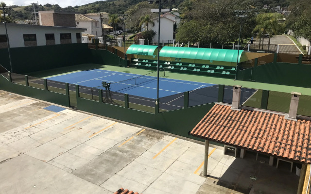 Candeias Basfak Praia