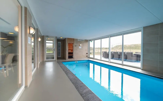 Modern Chalet With Sauna in Colijnsplaat