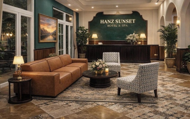 HANZ Sunset Town