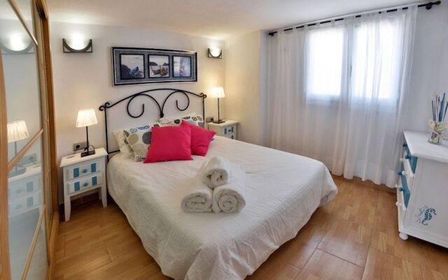 Apartamentos La Perla Azul - WONDERSTAYS