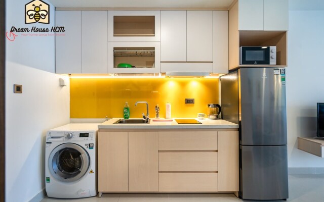 Dream House Apartment
