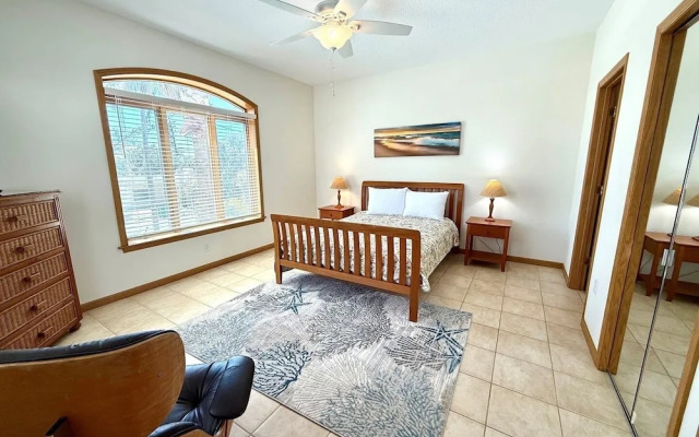 Dolphin Watch 3 Bedroom Home