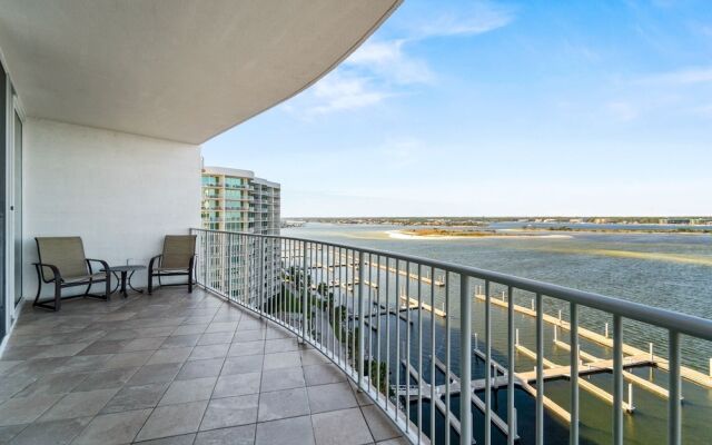 Crd1004 3 Bedroom Condo