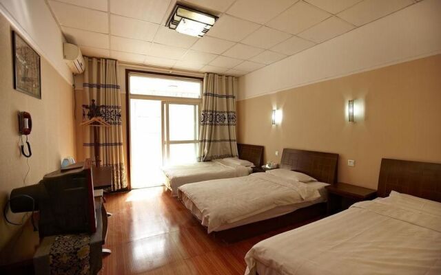 Yanying International Youth Hostel