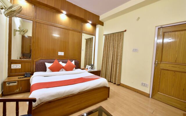 Hotel Himland East By OYO Rooms