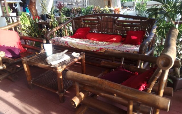 Nipa Hauz Resort