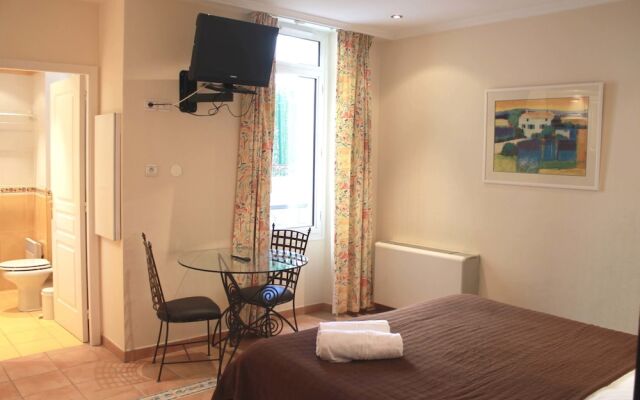 Studio Commandant André 34