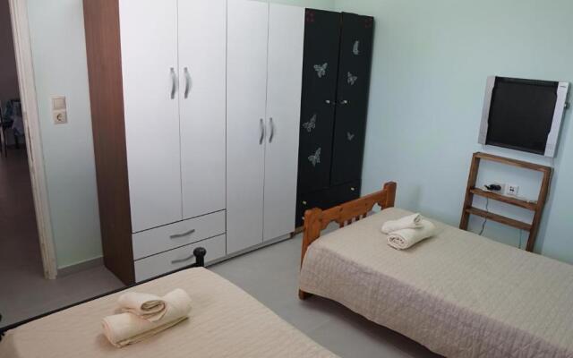 Nikolas Family Apartments