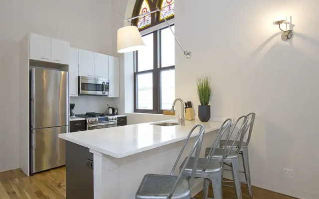 Architectural 2BR in Wicker Park by Sonder