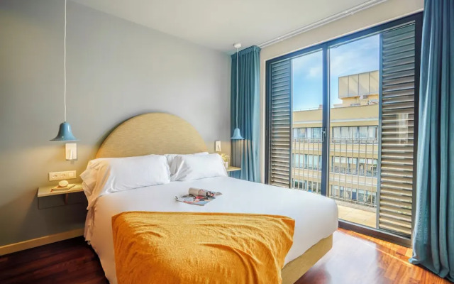 Aspasios Diagonal Art