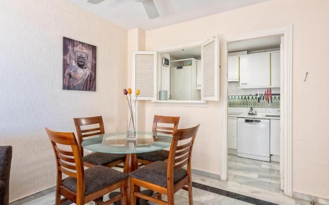 Doña Sofia Apartment by Rafleys