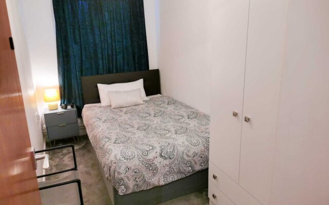 Entired Apartment Near Manchester City Centre, M15