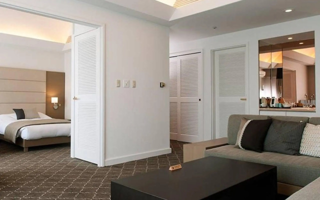 Sunhills Hotel