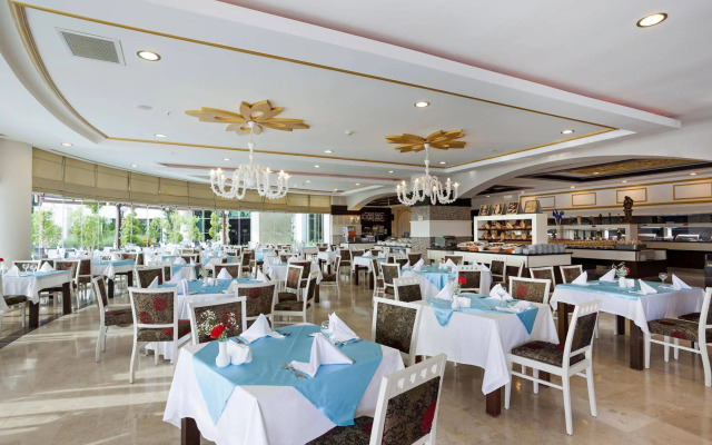 Roma Beach Resort & Spa