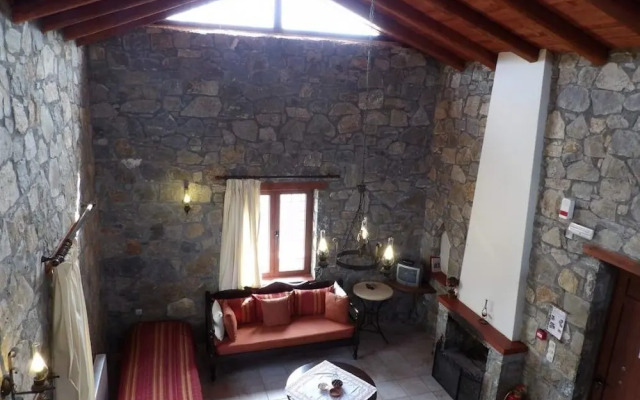 Arodamos Guesthouse