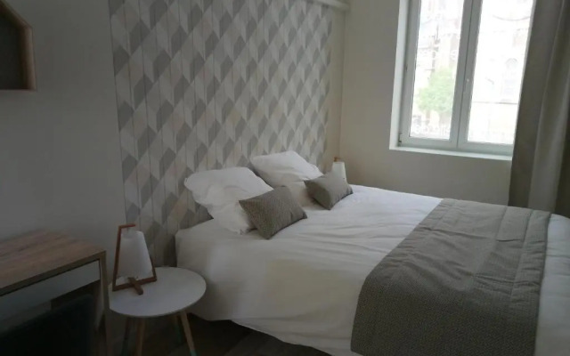 Les Chambres Du Fil Rouge