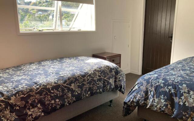 Heart of Russell Apartment - Russell Holiday Apartment