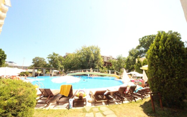 Menada Oasis Resort Apartments