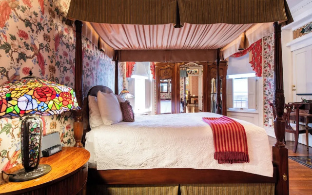 Central Park Bed & Breakfast