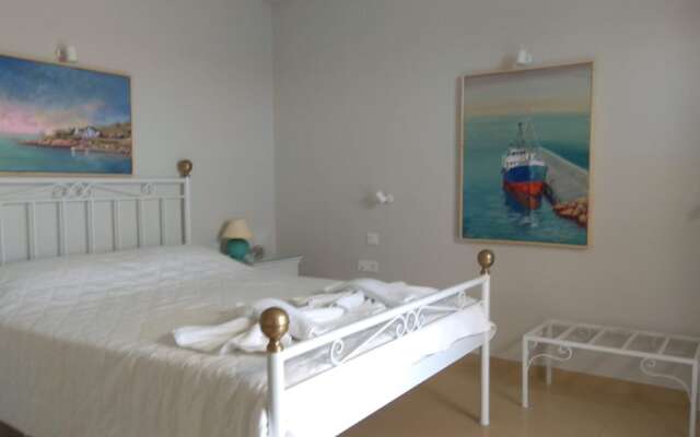 Ntafos Art Seaside Studios