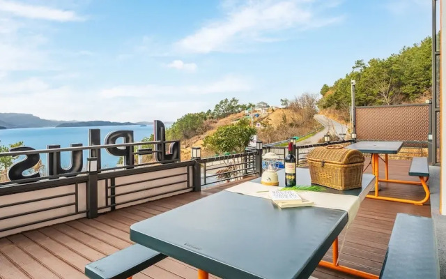 Yeosu Jplus Pension
