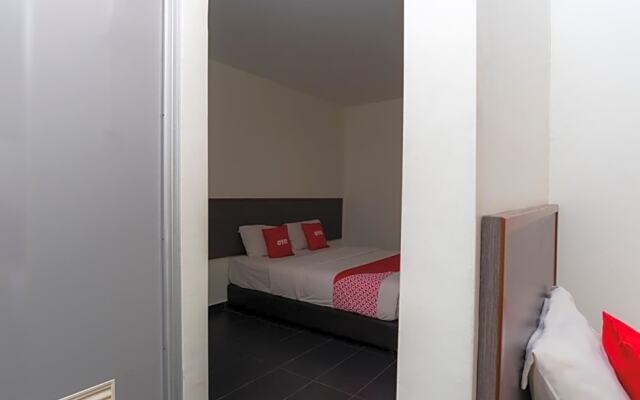 OYO 44095 Bluewater Hotel (2)