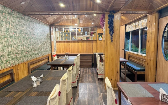 The Kaizer Valley Hotel