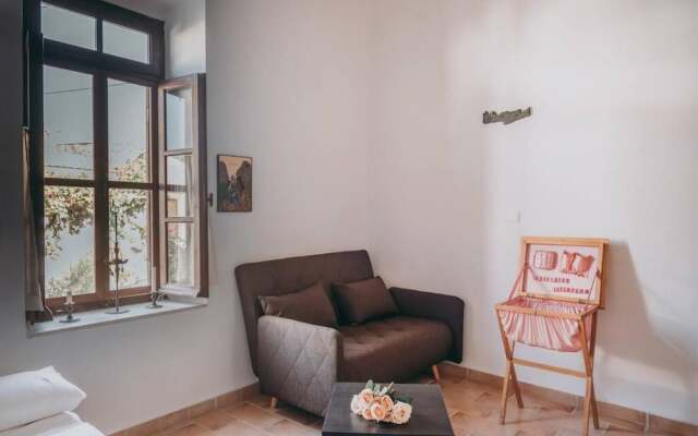 Melody House in Roustika