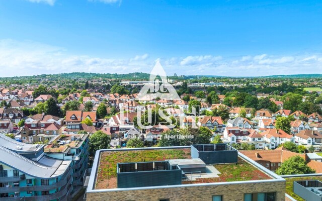 Lush Apartment - London Designer Outlet