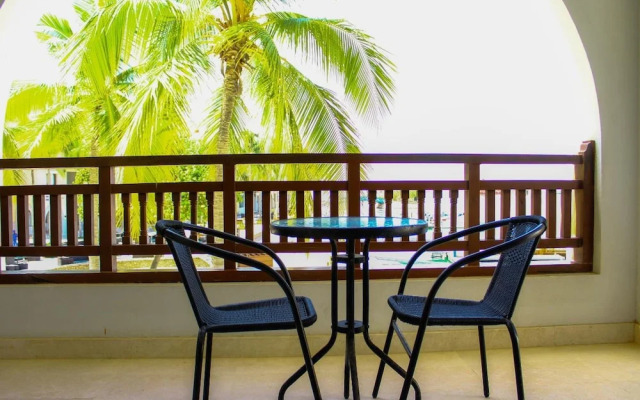 Coastal Living With Marina Views