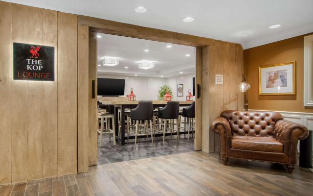 Quality Suites Atlanta Buckhead Village North