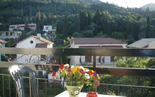 Hotel Loutrouvia