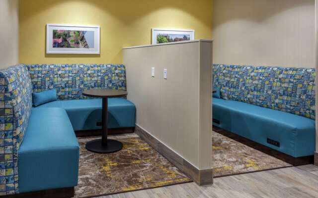 Hampton Inn & Suites Burlington