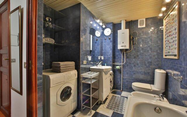 Апартаменты на набережной реки Фонтанки 12