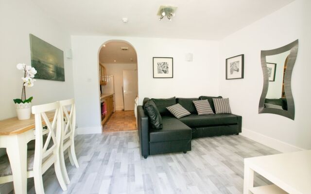 Large Garden Apartment Central Bristol