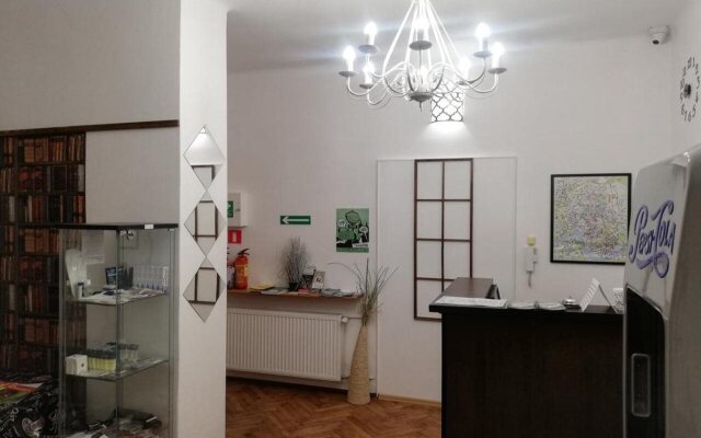 Lorf Hostel&Apartments