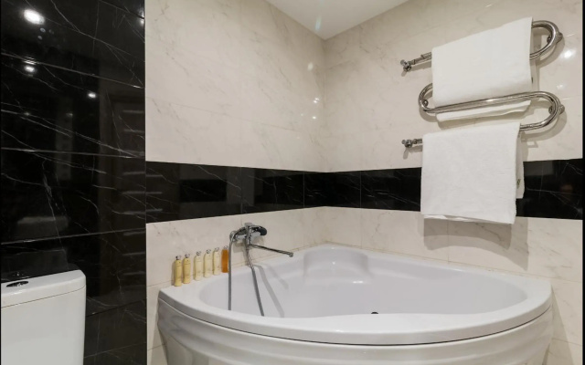 Luxury 2-bedroom Most City Area, center