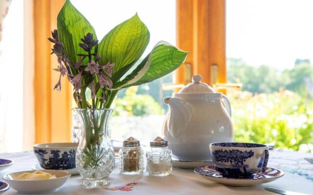 The Dinney Bed and Breakfast