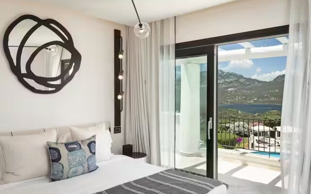 Sulia House Porto Rotondo, Curio Collection by Hilton