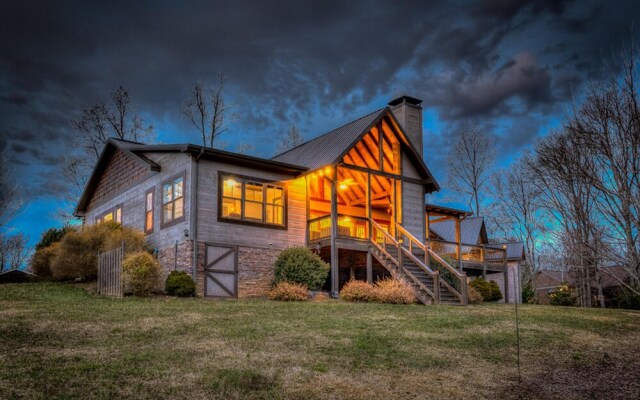 Willow Springs Retreat by Escape to Blue Ridge