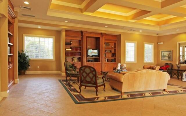 "luxury Legacy Dunes Condo Close to Disney, Golf and Orlando Fun!"