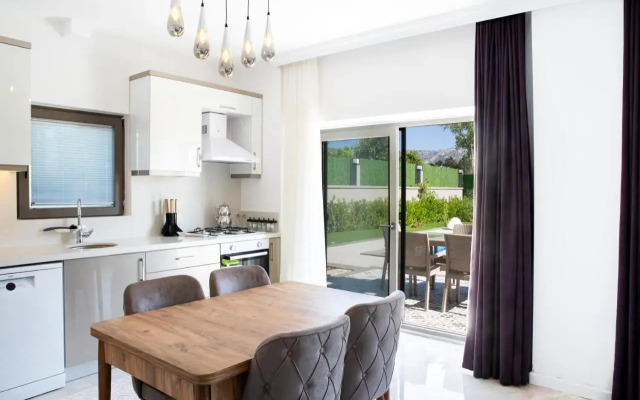 BD4109 Two BedroomedVilla withPool inBodrumYalikavak